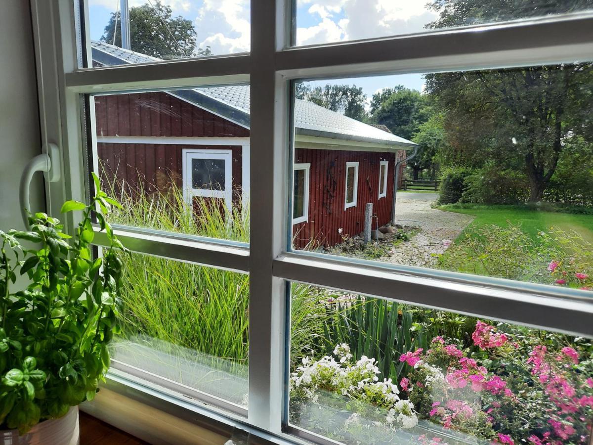 Idyllisches Schwedenhaus In Ruhiger Hanglage Oetzen Buitenkant foto